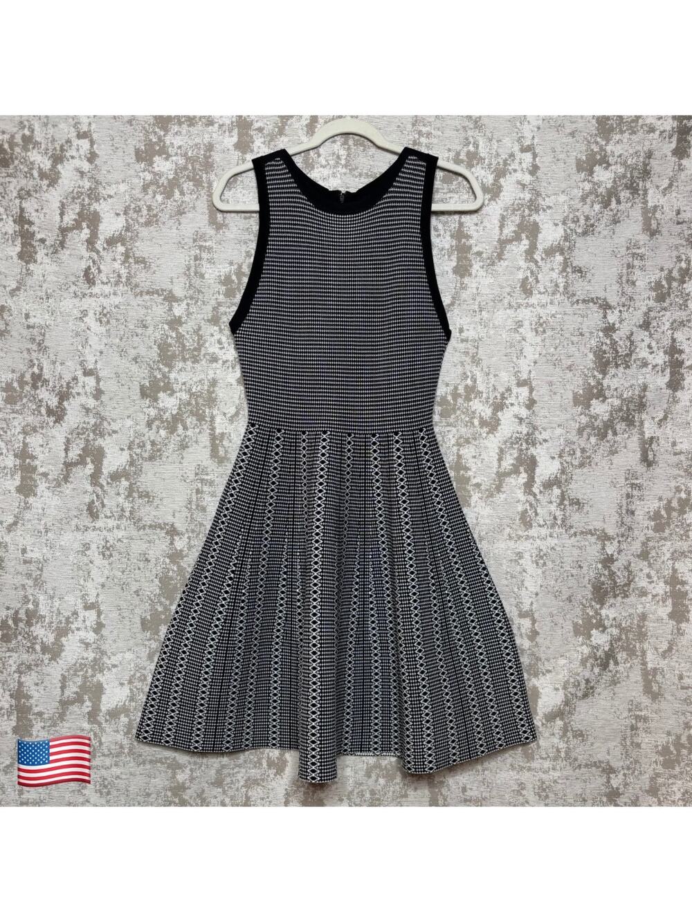 Alice + Olivia Kamilah Herringbone Knit Skater Dress in Black/White